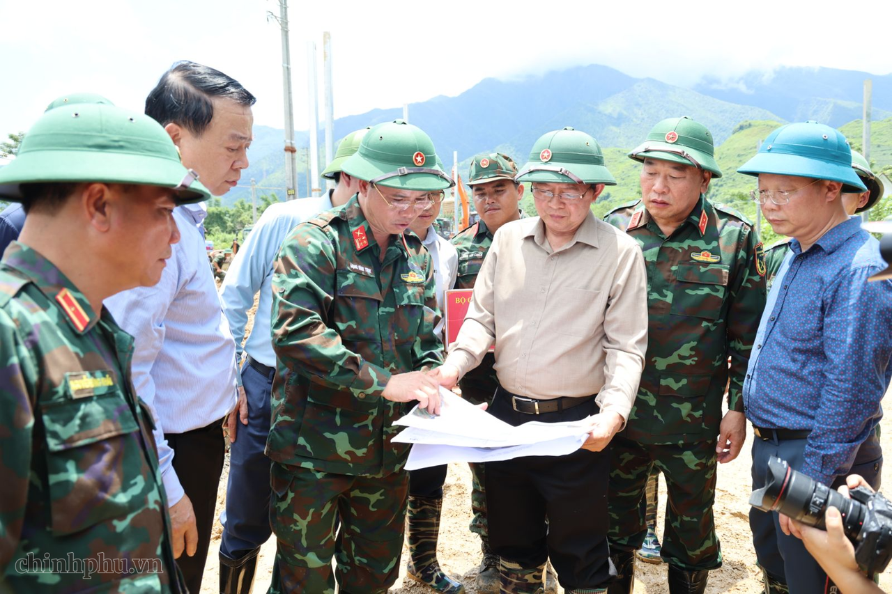 Phấn đấu bàn giao nhà tái định cư xã Mường Than, Lai Châu trước Quốc khánh 2/9
