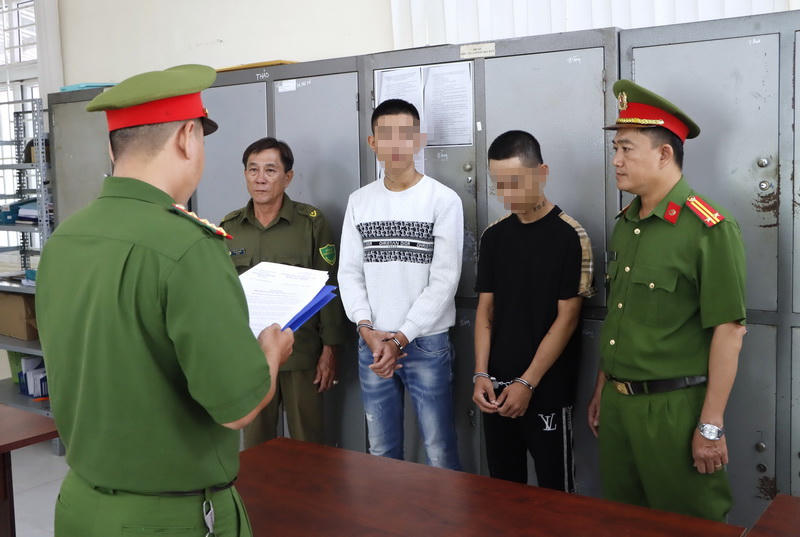 Bắt tạm giam thêm 2 đối tượng liên quan vụ gây rối trước quán bia ở Cà Mau