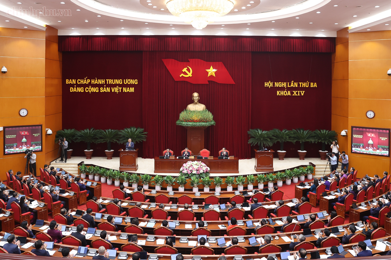 Trung ương thảo luận nhiều nội dung quan trọng