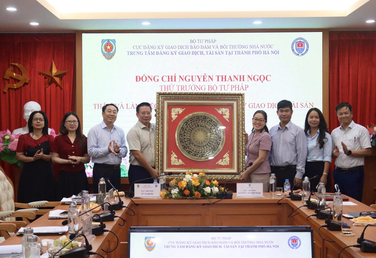 Trung tâm Đăng ký giao dịch, tài sản Hà Nội: Hơn 197.000 hồ sơ được giải quyết trong 6 tháng đầu năm
