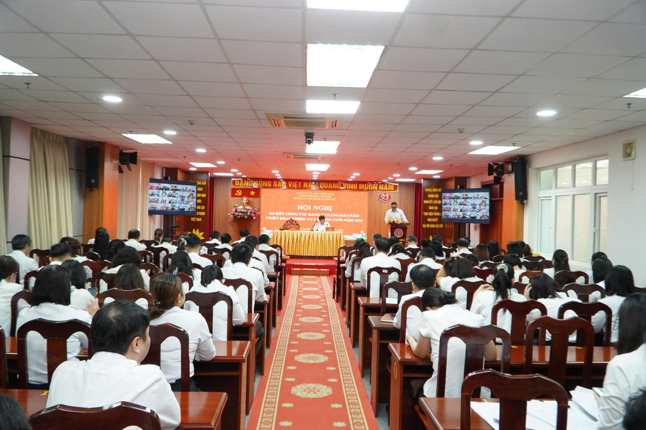 Đảng bộ Thi hành án dân sự TP. Hồ Chí Minh phát huy vai trò lãnh đạo, hoàn thành tốt nhiệm vụ 6 tháng đầu năm 2026