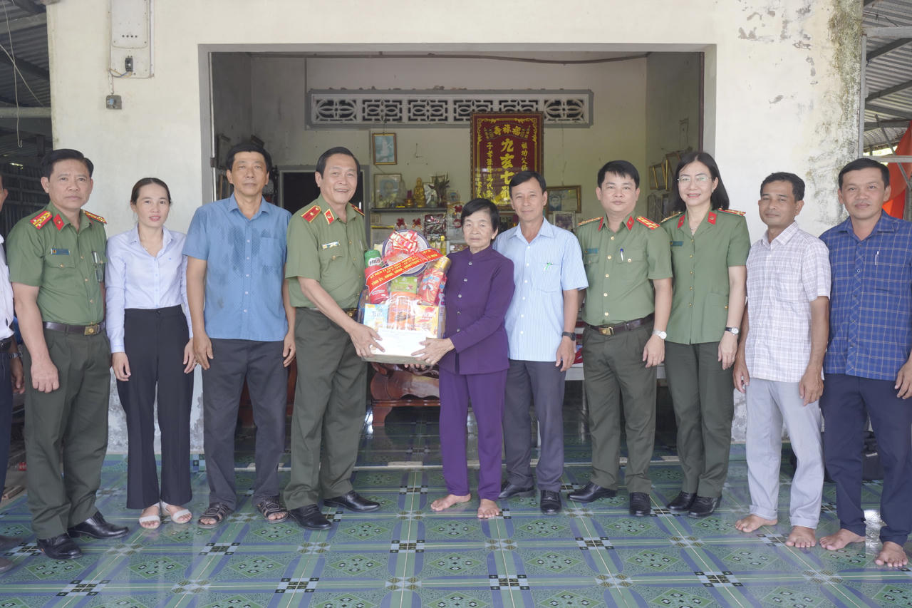 Lan tỏa đạo lý "Đền ơn đáp nghĩa" ở Cà Mau