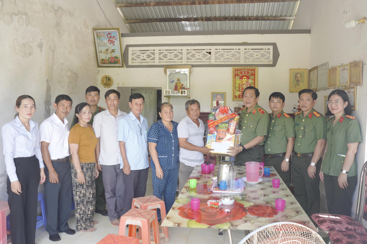 Lan tỏa đạo lý "Đền ơn đáp nghĩa" ở Cà Mau