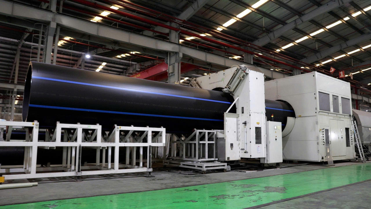 Doanh thu thuần đạt gần 2.200 tỷ đồng, tăng khoảng 9% so với cùng kỳ.