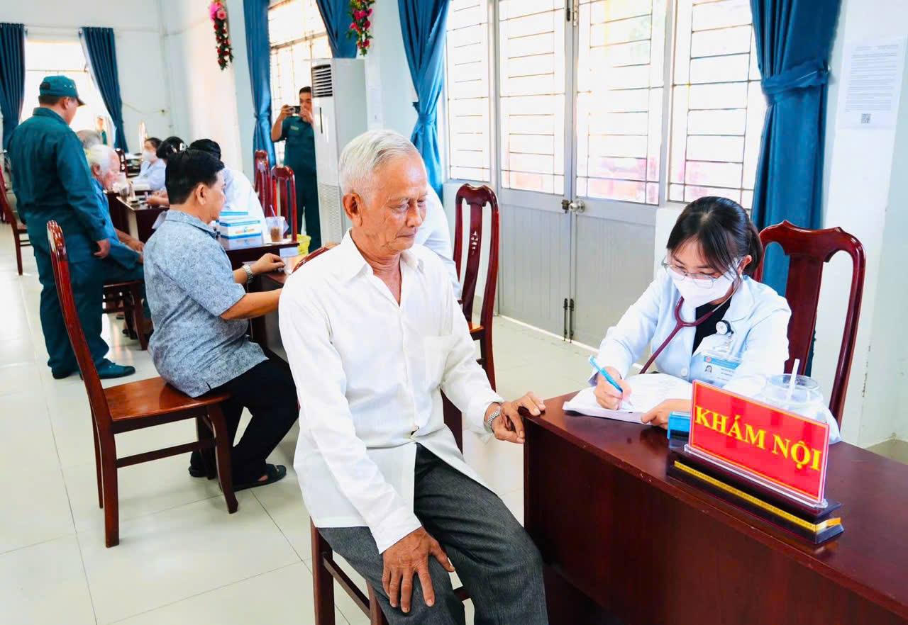 Tây Ninh đẩy nhanh tiến độ khám sức khỏe miễn phí cho người dân