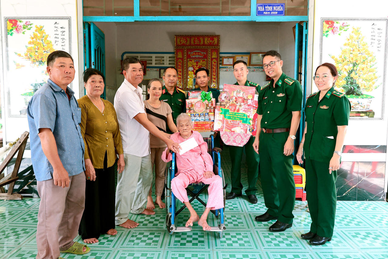 BĐBP tỉnh An Giang tri ân người có công 