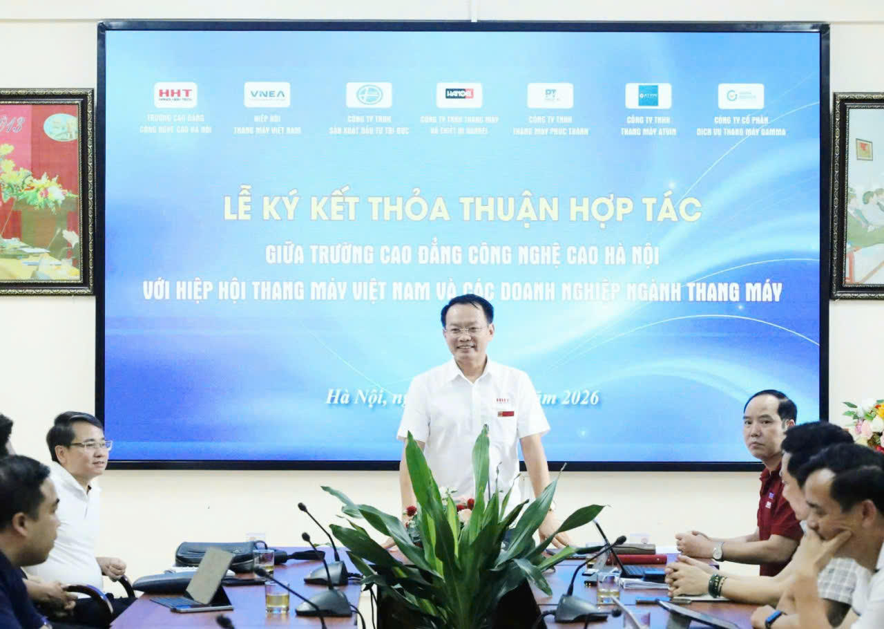 NGƯT. TS Phạm Xuân Khánh khẳng định: đào tạo nguồn nhân lực chất lượng cao phải xuất phát từ nhu cầu thực tế của doanh nghiệp.