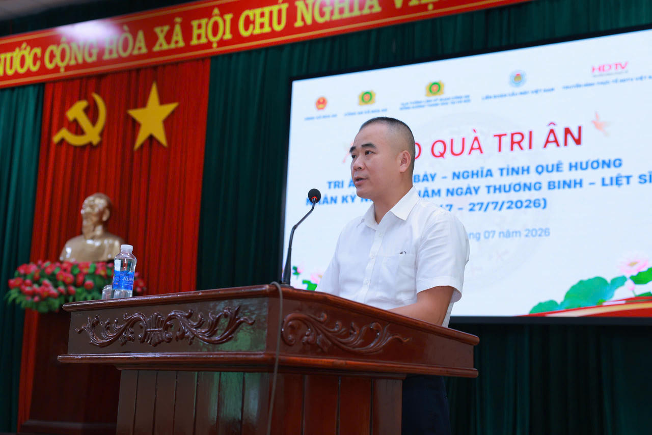 Nhà báo Nguyễn Mạnh Hà - Tổng Giám đốc Công ty Cổ phần Truyền hình thực tế HDTV Việt Nam, Phó Chủ tịch Liên đoàn Cầu mây Việt Nam phát biểu tại chương trình.