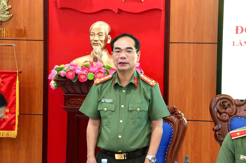 Đại tá Phạm Hữu Trường- Phó giám đốc Công an Nghệ An phát biểu (ảnh Công an Nghệ An cung cấp)