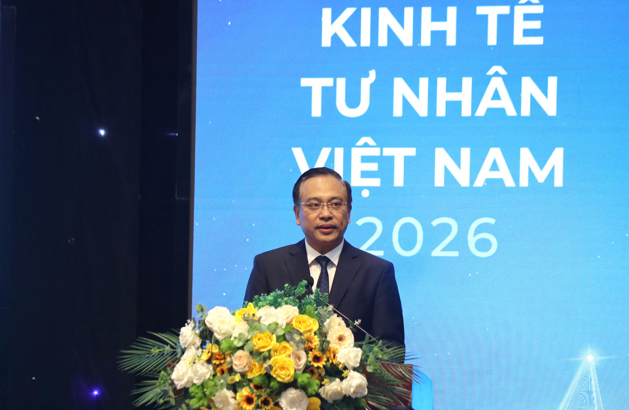 Phó Chủ tịch UBND tỉnh Ninh Bình, ông Đặng Thanh Sơn phát biểu tại hội nghị