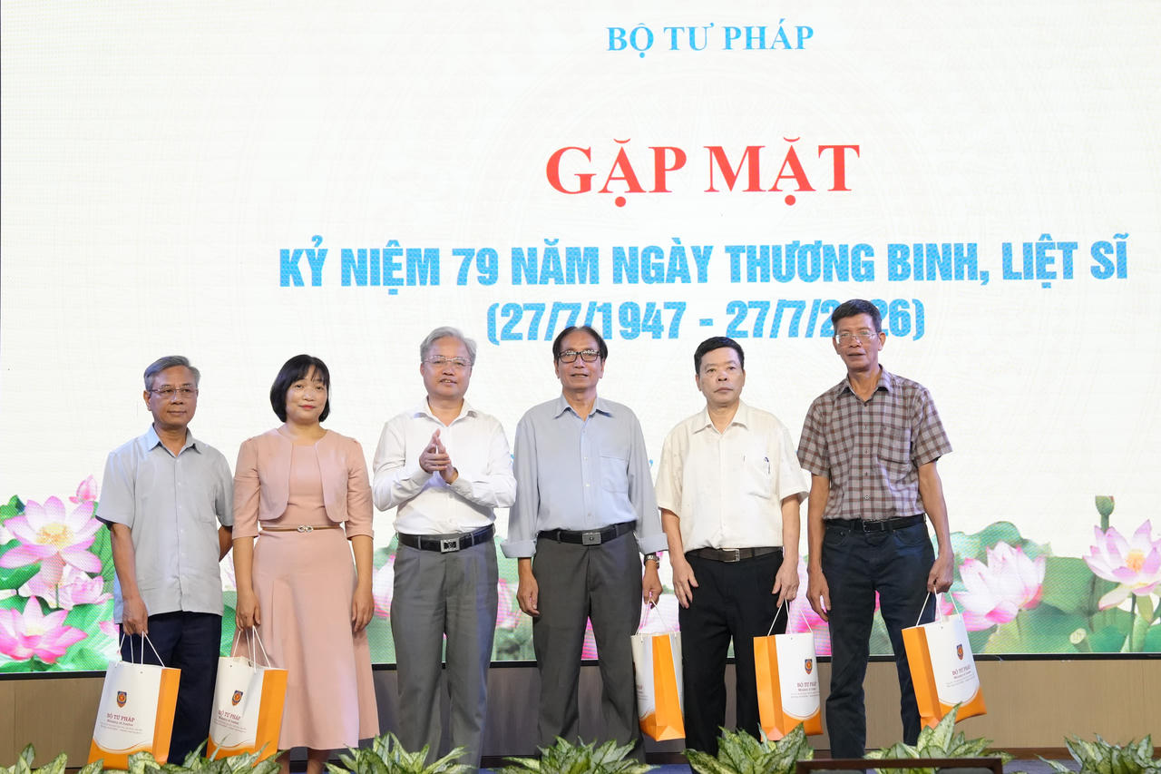 Bộ Tư pháp gặp mặt tri ân nhân kỷ niệm 79 năm Ngày Thương binh – Liệt sĩ