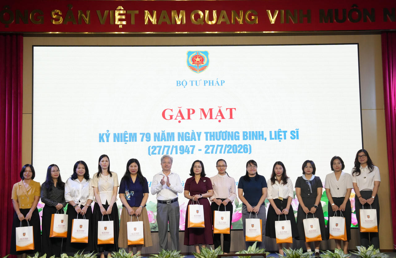 Bộ Tư pháp gặp mặt tri ân nhân kỷ niệm 79 năm Ngày Thương binh – Liệt sĩ