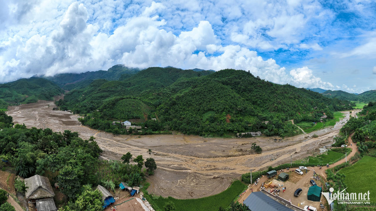 Làng Nủ sau cơn lũ dữ. (Ảnh: Vietnamnet)