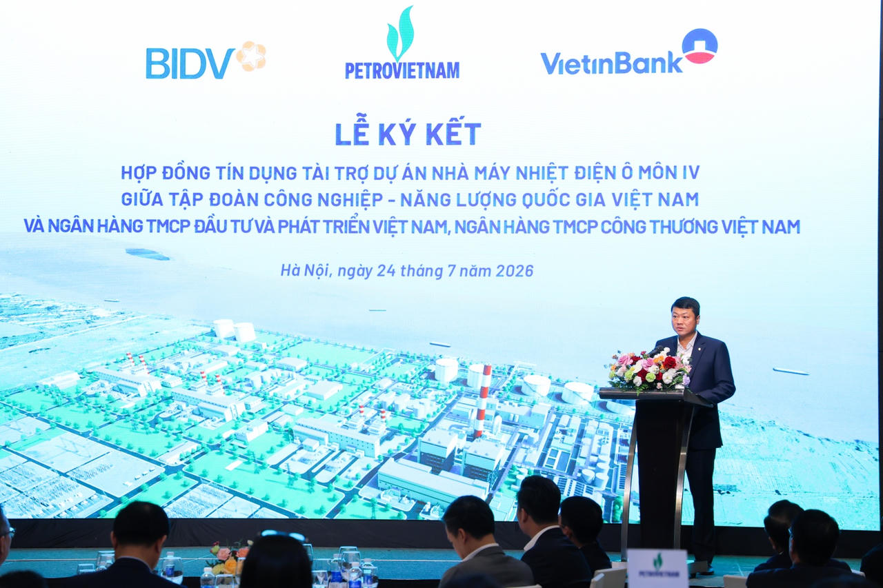 Chủ tịch BIDV phát biểu.