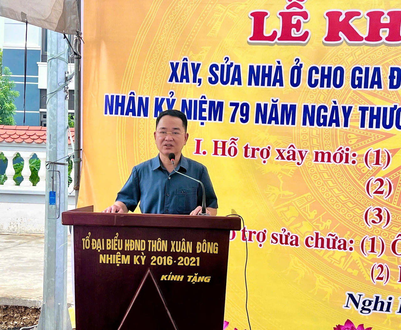 Tiến sĩ Vũ Hoài Nam, Tổng Biên tập Báo Pháp luật Việt Nam phát biểu tại lễ khởi công.