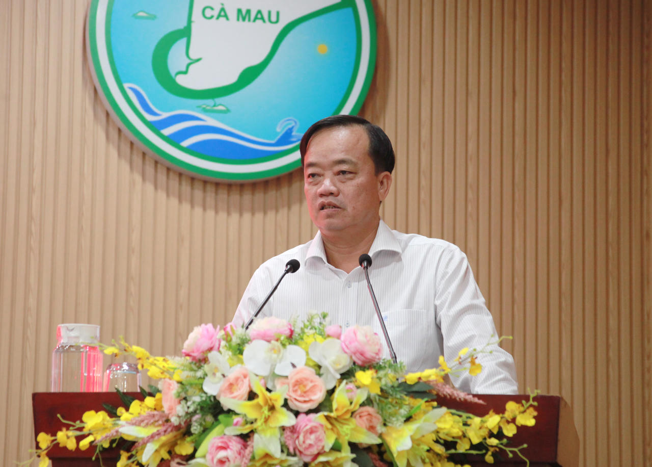 Ông Huỳnh Quốc Việt – Phó Bí thư Thường trực Tỉnh ủy Cà Mau, Trưởng Ban Chỉ đạo 35 Tỉnh ủy, phát biểu chỉ đạo tại Hội nghị (Ảnh: Trọng Nghĩa).