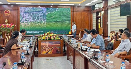 Quang cảnh buổi làm việc. (Ảnh: Thiện Anh)