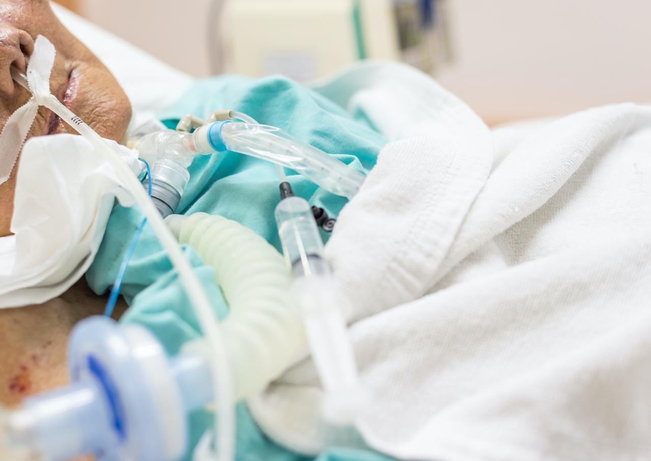Bệnh nhân được điều trị tích cực tại Bệnh viện Đa khoa Vinmec Hạ Long. (Ảnh: Vinmec)