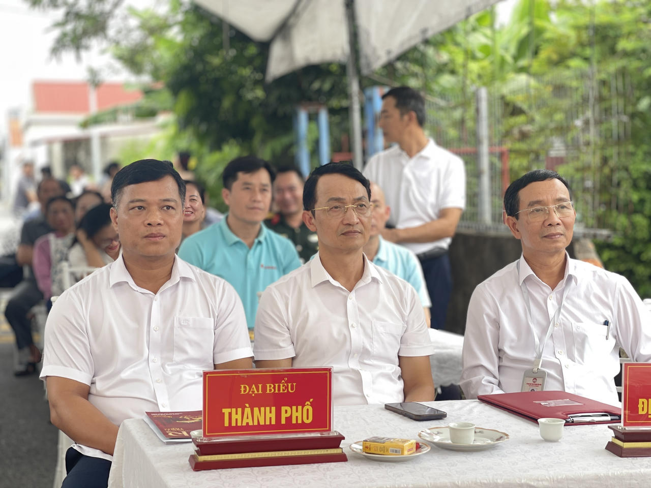 Các đại biểu xã Nghi Dương tại Lễ khởi công.