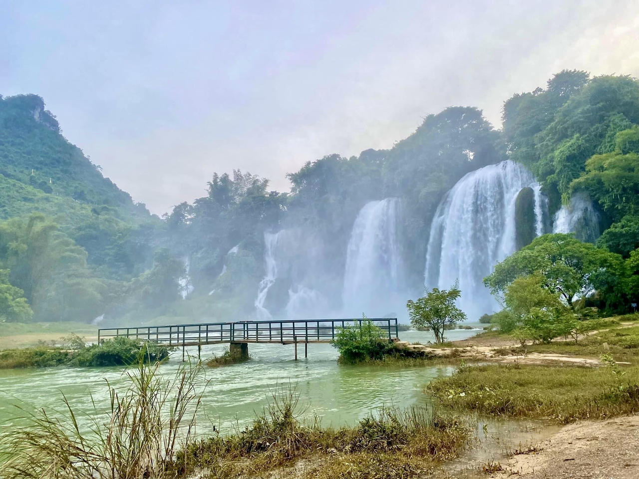 Du lịch đang trở thành ngành kinh tế mũi nhọn của tỉnh Cao Bằng. (Ảnh: Lê Hanh)