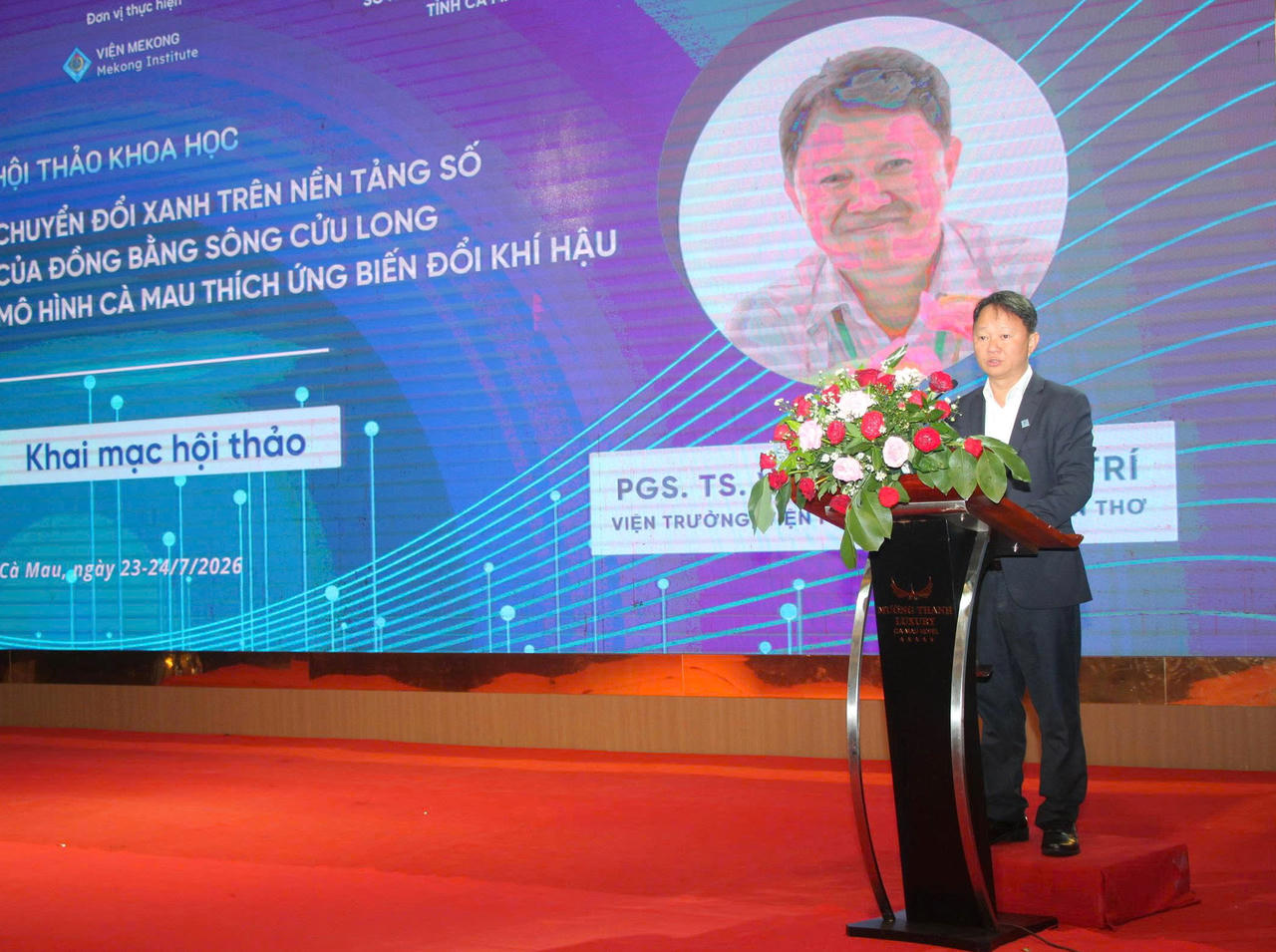 Phó Giáo sư, Tiến sĩ Văn Phạm Đăng Trí - Viện trưởng Viện Mekong (Đại học Cần Thơ) cho rằng, Cà Mau là một trong những địa phương chịu tác động rõ nét của biến đổi khí hậu, nước biển dâng và biến đổi hệ sinh thái (Ảnh: Chanh Đa).