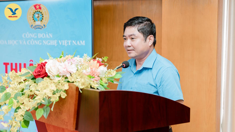 Ông Nguyễn Anh Thơ - Phó Chủ tịch Công đoàn KH&CN Việt Nam phát biểu khai mạc.