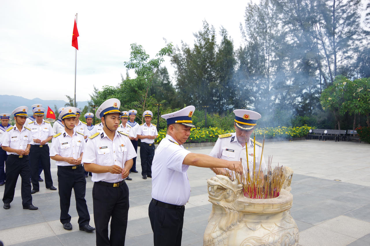 Đặc khu Trường Sa: Viết tiếp đạo lý “Uống nước nhớ nguồn”