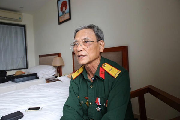 Bài 2: 16 trái tim tuổi hai mươi hóa thành bất tử
