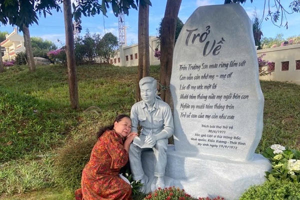 Bài 3: Từ ký ức chiến tranh đến "địa chỉ đỏ"