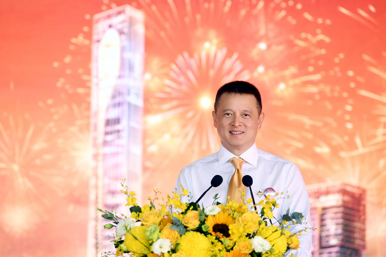 Chủ tịch Hội Đồng Quản trị Tập đoàn Sun Group Đặng Minh Trường khẳng định, dự án Tổ hợp công trình phục vụ DIFF được kỳ vọng bổ sung thiết chế văn hóa - giải trí quy mô lớn cho địa phương