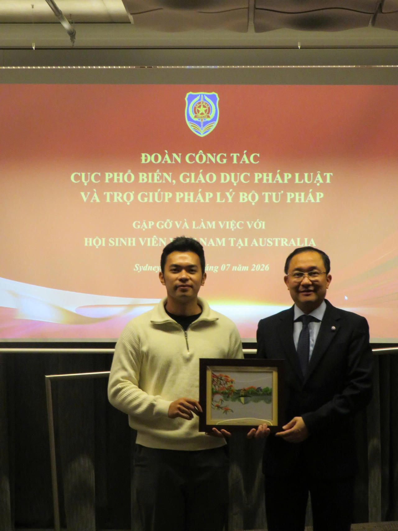 Nghiên cứu, học tập kinh nghiệm về phổ biến, giáo dục pháp luật tại Australia
