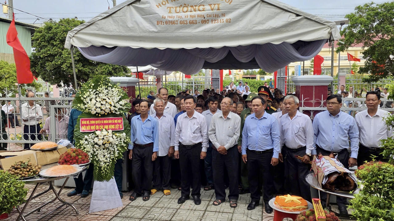  Đồng Tháp đã đồng loạt tổ chức các hoạt động tri ân các Anh hùng liệt sĩ nhân Ngày Thương binh - Liệt sĩ