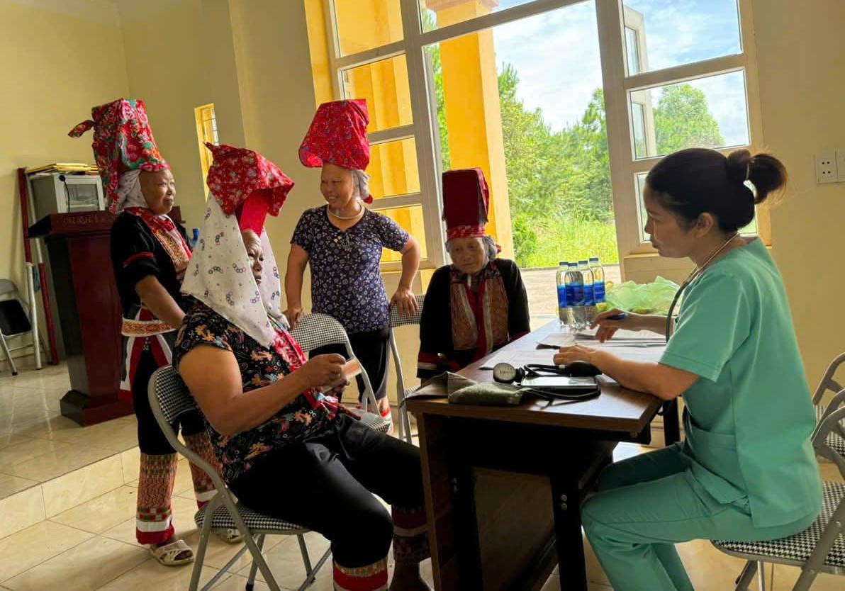 Quảng Ninh yêu cầu đột phá nâng cao sức khỏe Nhân dân