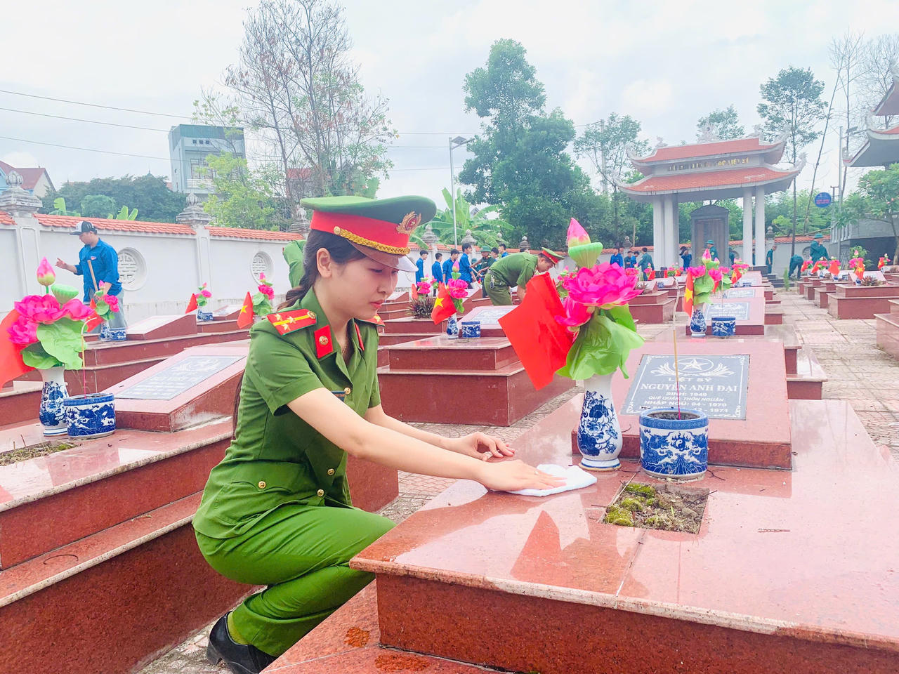Những nén tâm hương của Công an tỉnh Bắc Ninh tri ân thương binh, liệt sĩ