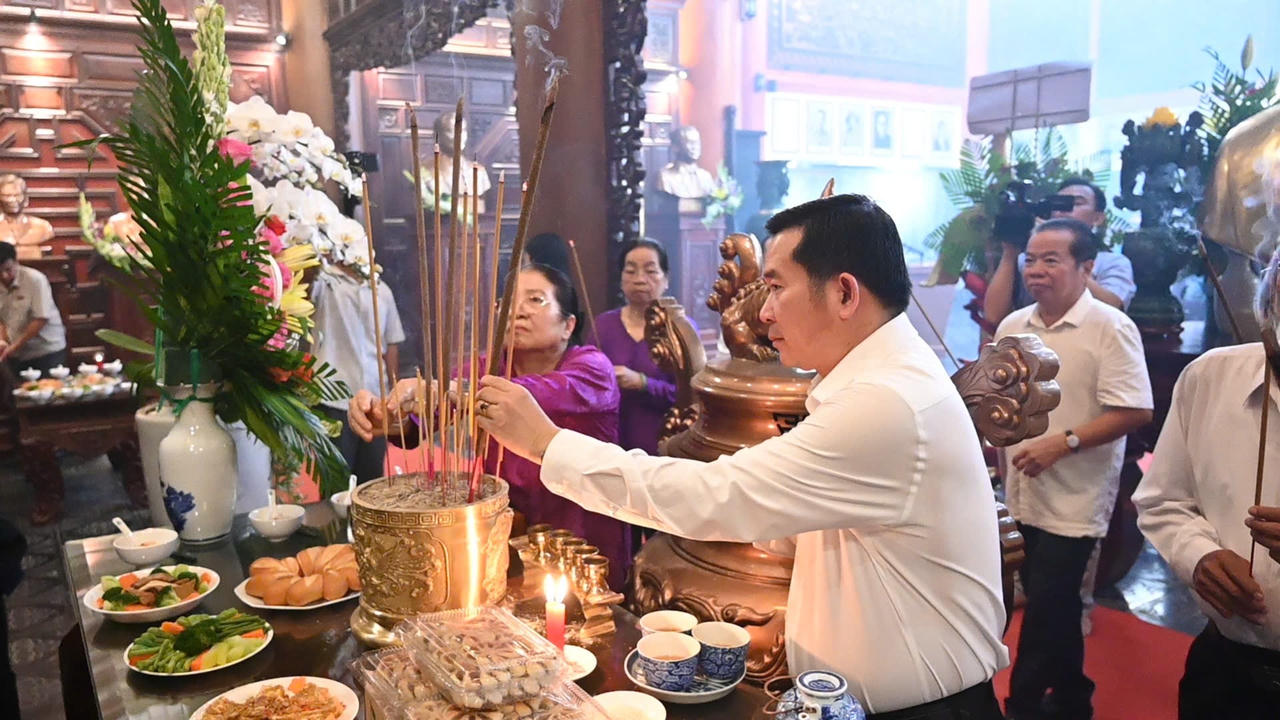 An Giang tổ chức Lễ giỗ các Anh hùng, liệt sĩ và người có công