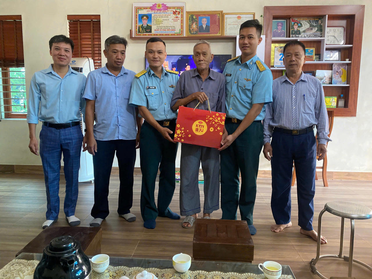 Trung đoàn 260, sư đoàn 361, Quân chủng PK- KQ tổ chức nhiều hoạt động tri ân nhân kỷ niệm 79 năm ngày Thương binh – Liệt sĩ