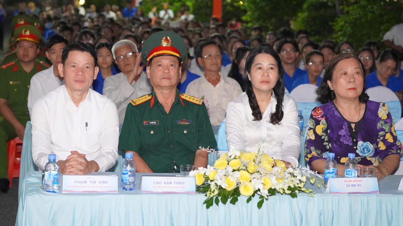  Đồng Tháp đã đồng loạt tổ chức các hoạt động tri ân các Anh hùng liệt sĩ nhân Ngày Thương binh - Liệt sĩ