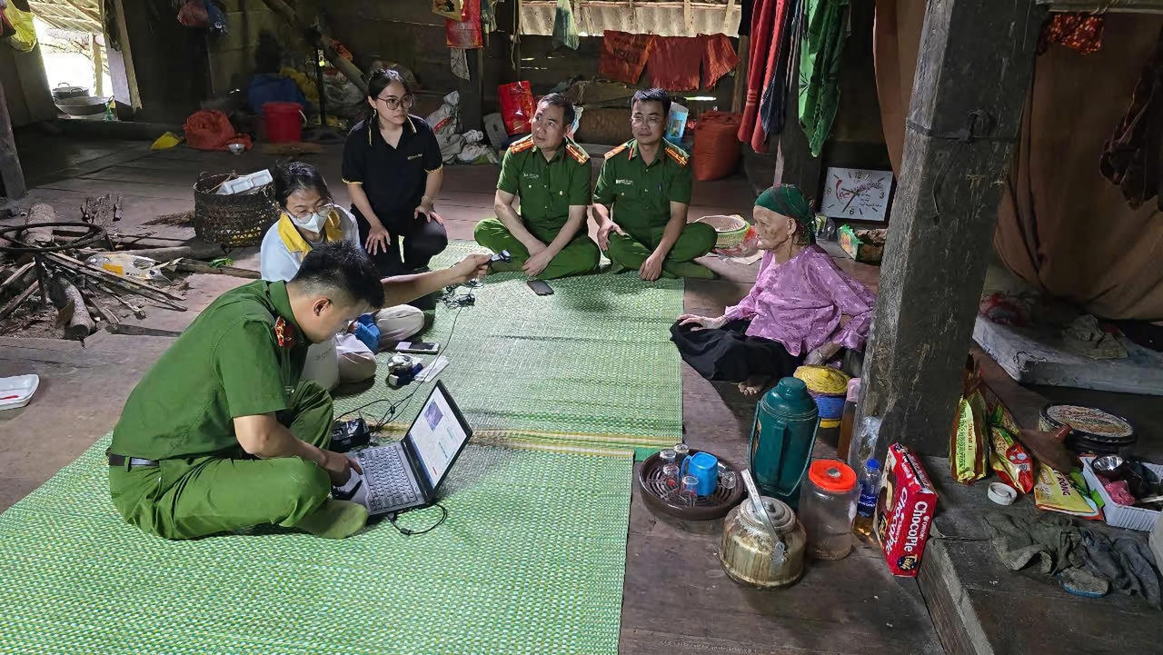 Công an tỉnh Tuyên Quang đạt 100% chỉ tiêu thu nhận ADN của thân nhân liệt sĩ 

