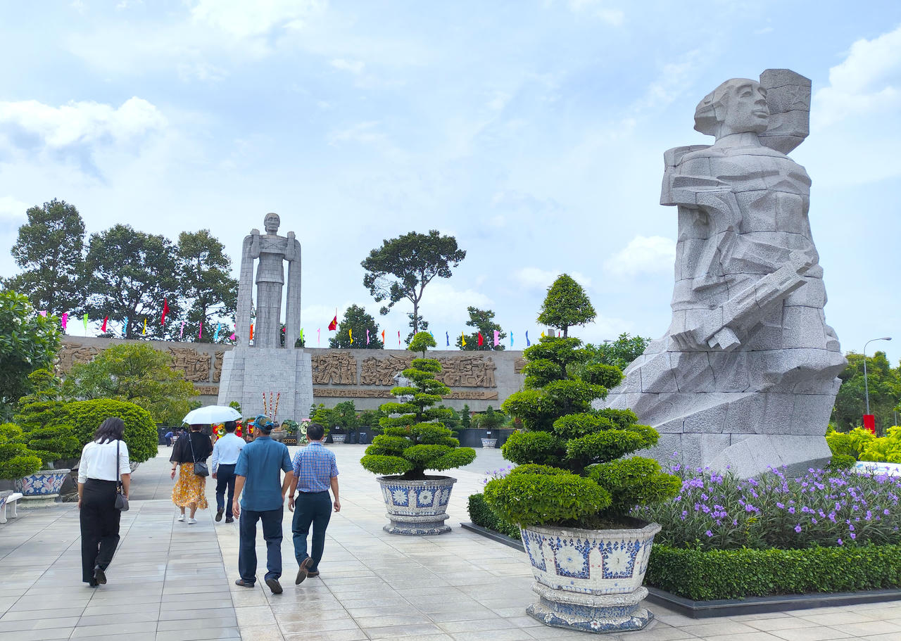 TP Hồ Chí Minh triển khai rà soát, cập nhật thông tin, thu nhận mẫu sinh phẩm ADN cho thân nhân liệt sĩ 