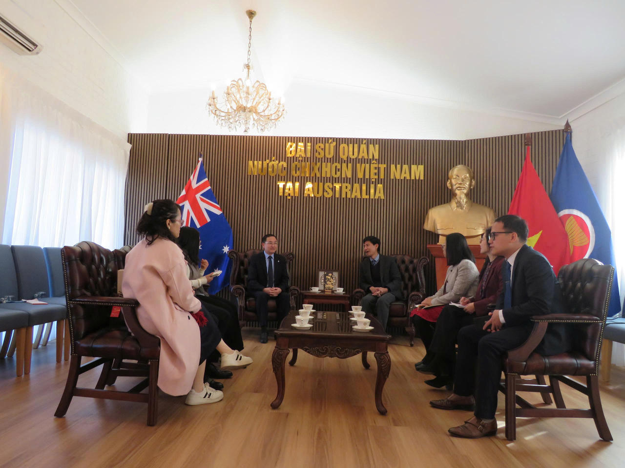 Nghiên cứu, học tập kinh nghiệm về phổ biến, giáo dục pháp luật tại Australia