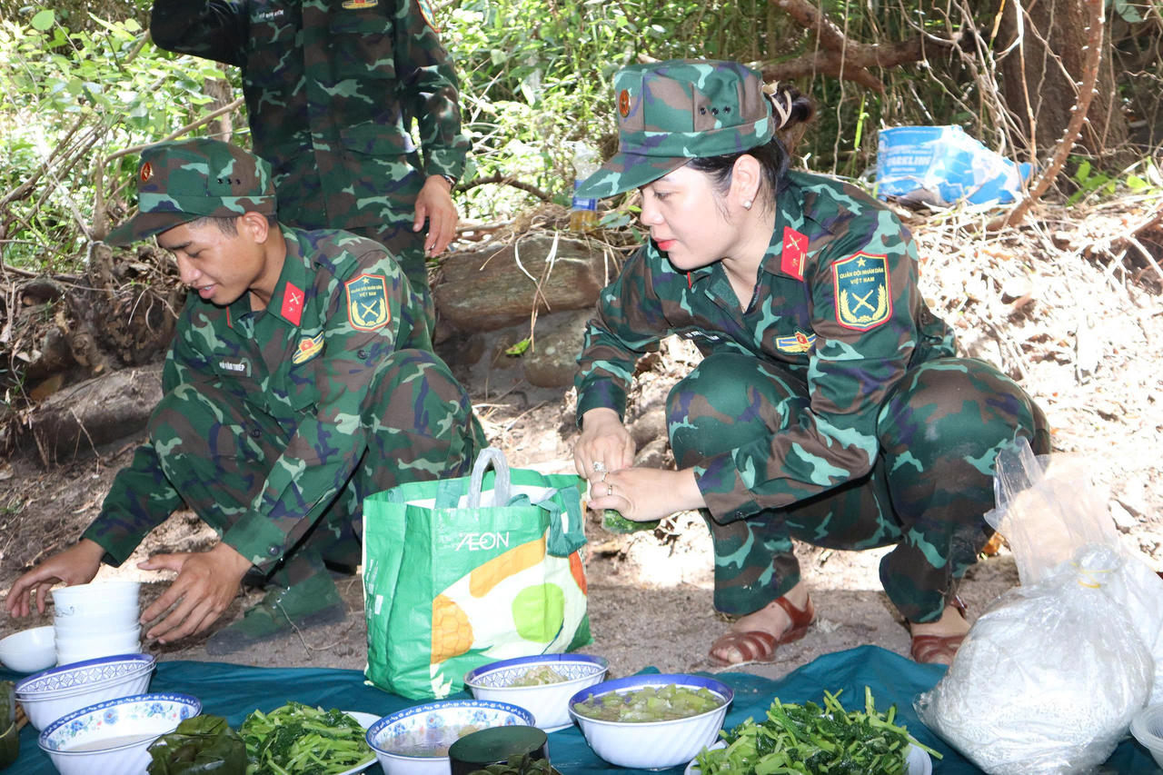 "Chiến dịch 500 ngày đêm" - chiến dịch từ trái tim trong Hang Đá Sập