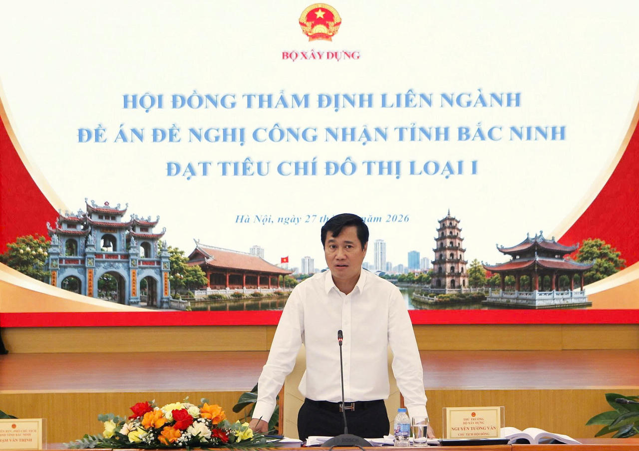 Thứ trưởng Bộ Xây dựng Nguyễn Tường Văn phát biểu tại hội nghị. (Ảnh: Tuấn Anh)