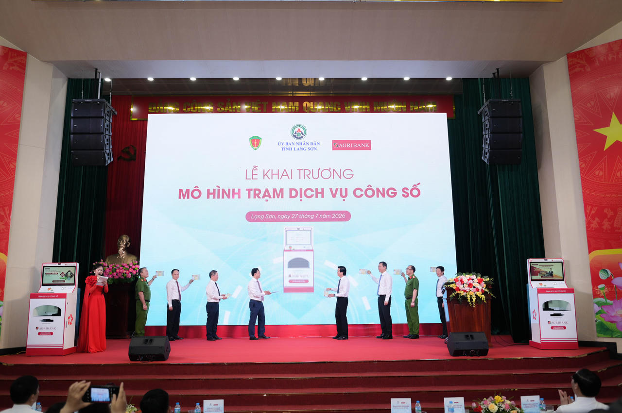 Lễ khai trương Mô hình trạm dịch vụ công số tại Lạng Sơn đã được diễn ra thành công, tốt đẹp.