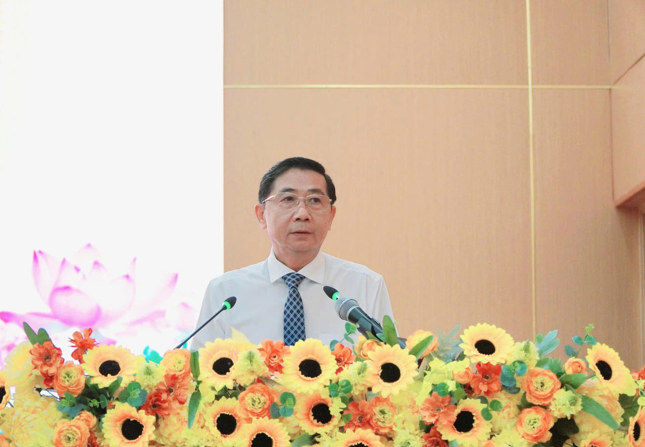 Giám đốc Sở Xây dựng An Giang Lê Việt Bắc trả lời chất vấn
