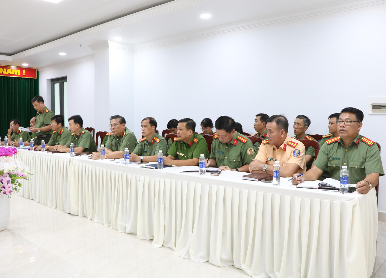 Công an An Giang ký kết phối hợp bảo vệ nền tảng tư tưởng của Đảng trong tình hình mới