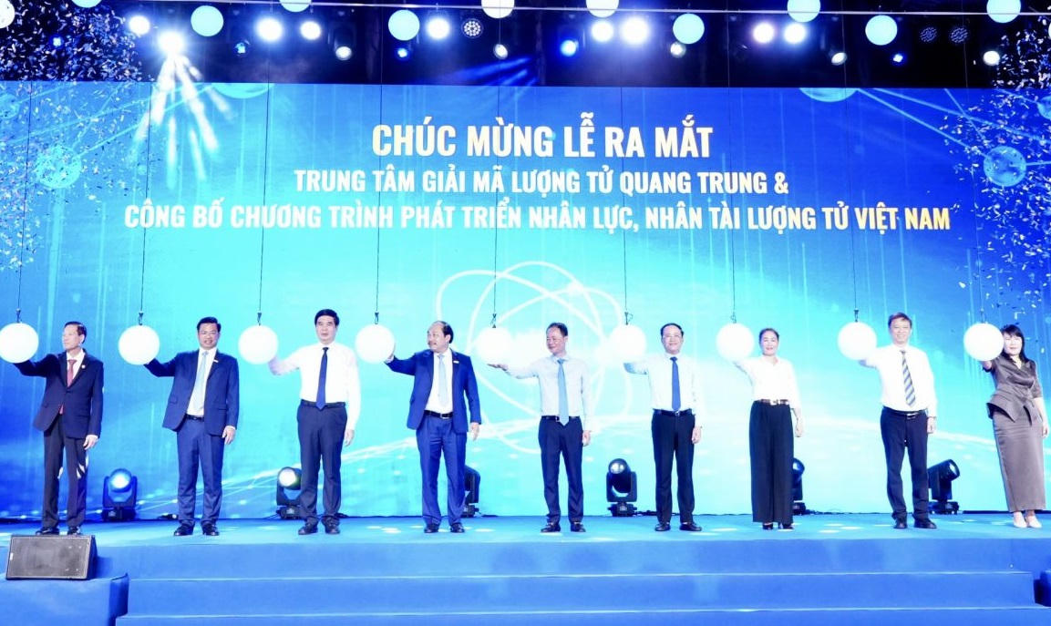 Khởi động Trung tâm Khám phá Lượng tử Quang Trung