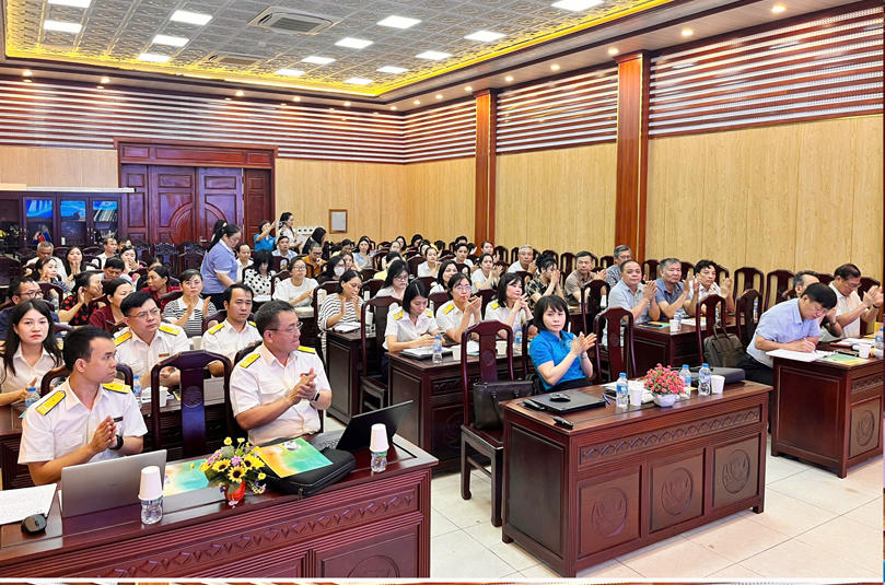 Sở Tư pháp Bắc Ninh chủ trì, phối hợp với các đơn vị liên quan tổ chức Hội nghị hỗ trợ pháp lý cho doanh nghiệp nhỏ và vừa, hợp tác xã, hộ kinh doan trên địa bàn (ảnh Nguyễn Nhàn)
