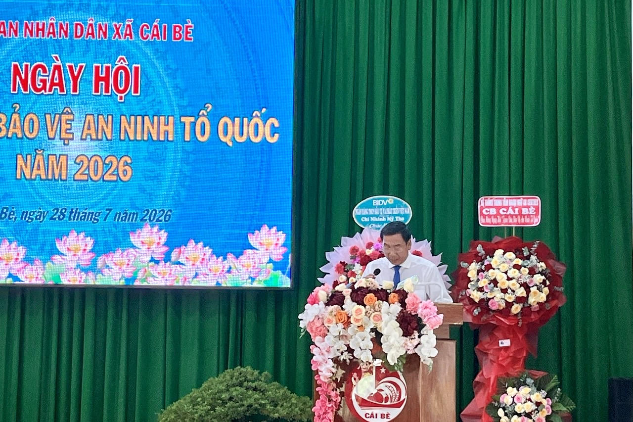 Ông Phan Thanh Sơn - Bí thư Đảng ủy, Chủ tịch HĐND xã Cái Bè phát biểu tại Ngày hội. Ảnh: Thiện Lê