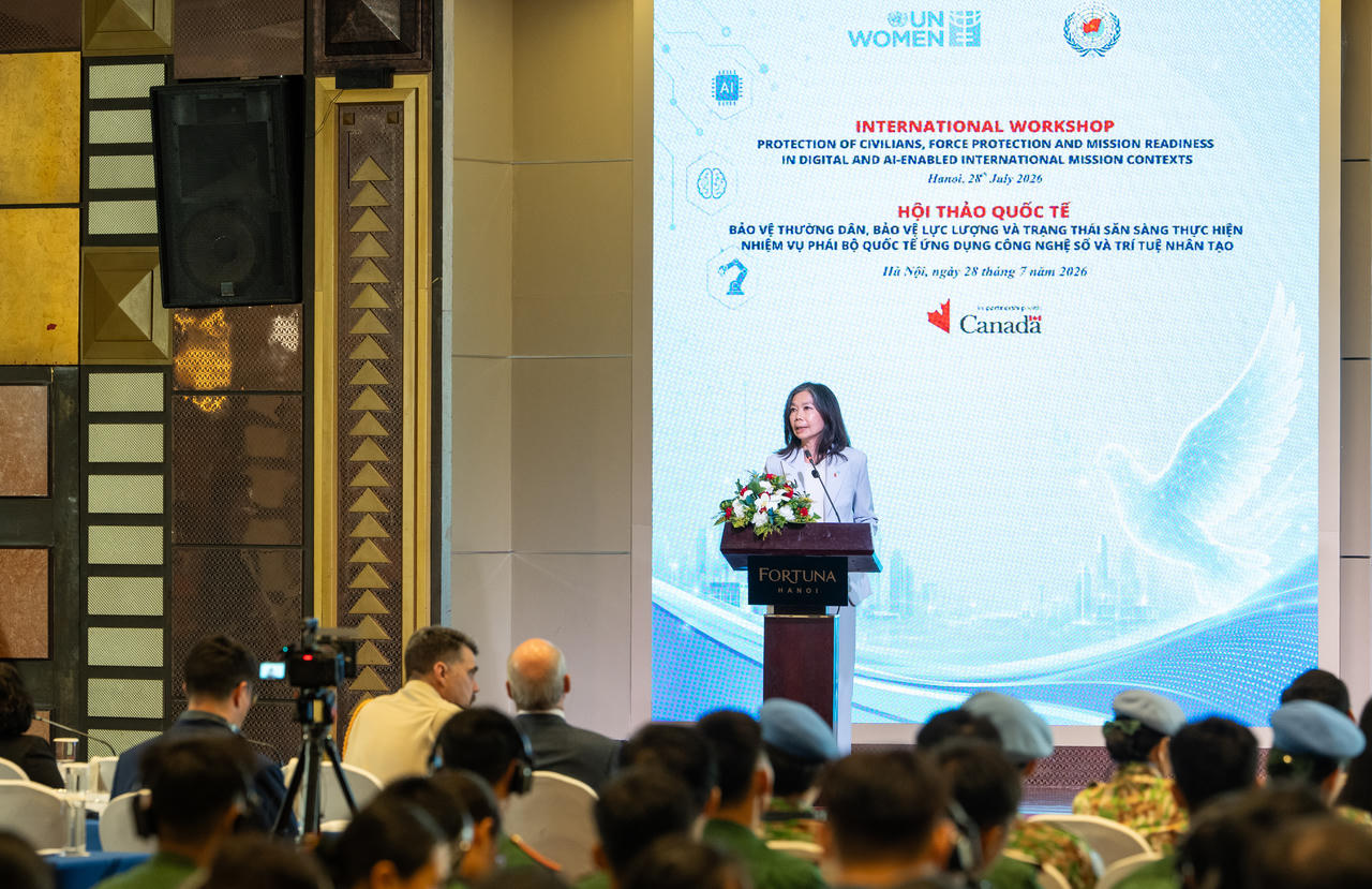  Bà Pauline Tamesis, Điều phối viên thường trú Liên Hợp Quốc tại Việt Nam, phát biểu.