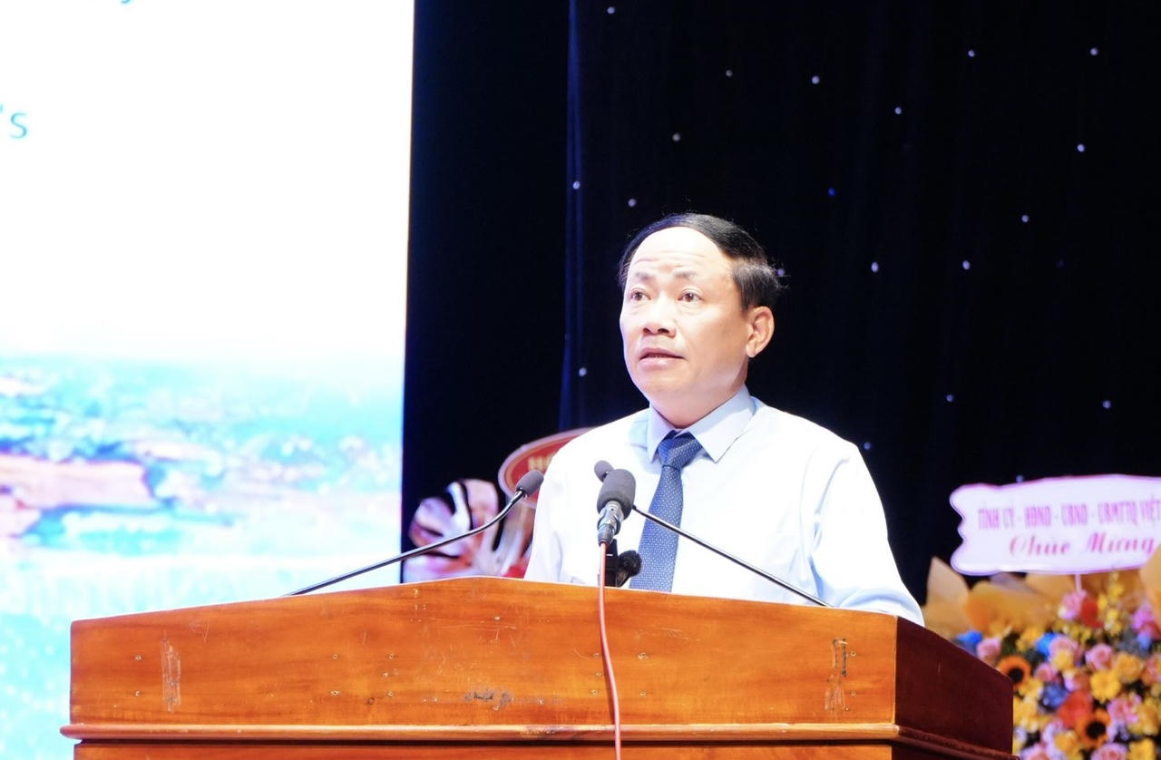 Ông Phạm Anh Tuấn - Chủ tịch UBND tỉnh Gia Lai phát biểu tại diễn đàn. (Ảnh: Ngọc Minh)